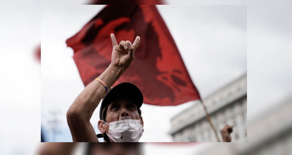 Επιστροφή στον τόπο του εγκλήματος