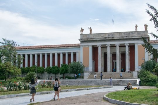 Προαπαιτούμενα, «αγκάθια», «κεφαλαιοποίηση» και υπόγειο πάρκινγκ μεγαλύτερο από το μουσείο