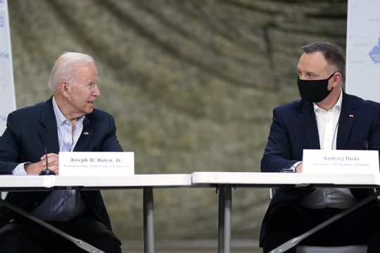 «Αυτοψία» Μπάιντεν στην προσφυγική κρίση στην Πολωνία