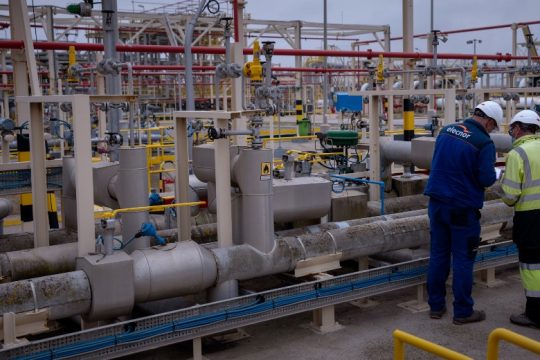 Στη δίνη της ενεργειακής κρίσης, η Δύση εξετάζει αποδέσμευση αποθεματικών πετρελαίου