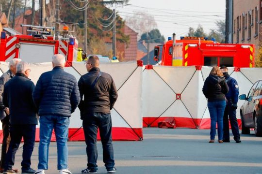 Αυτοκίνητο έπεσε πάνω σε πλήθος στο Βέλγιο, νεκροί και τραυματίες