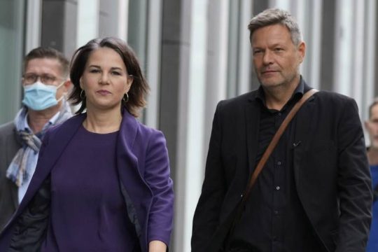 Γερμανικός πραγματισμός και «πράσινα παραμύθια»