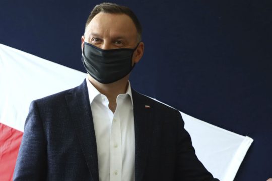 Περιπέτεια στον αέρα για τον πρόεδρο της Πολωνίας