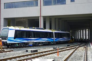 Εργα αλλάζουν χέρια και προχωρούν με σημειωτόν