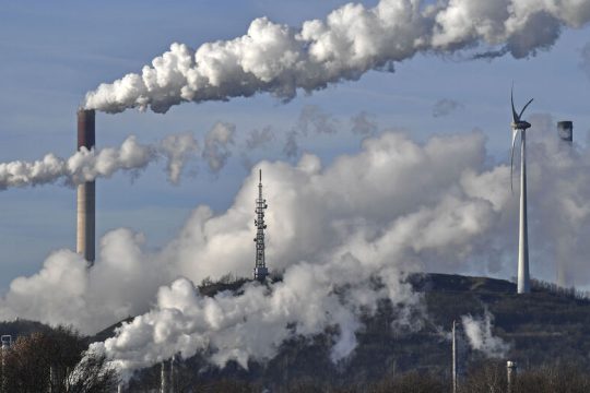 Για να νικήσει οριστικά ο λευκός καπνός τον μαύρο