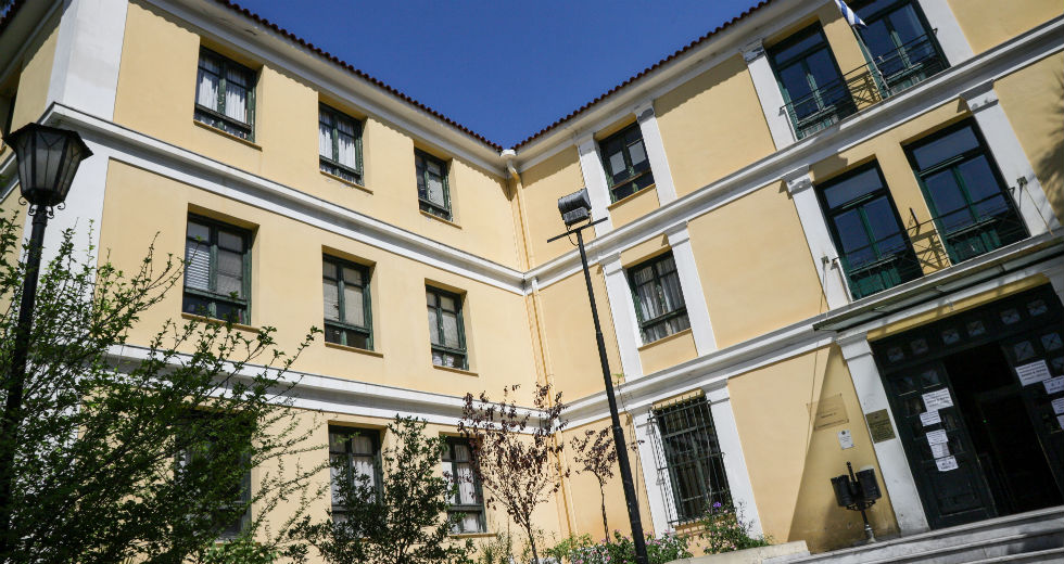 Τρεις κατηγορούμενοι στη φυλακή για εγκληματική οργάνωση με πράξεις οπαδικής βίας