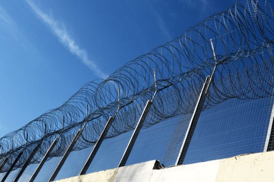 Απόδραση δύο κρατουμένων από τις φυλακές Κασσαβέτειας 