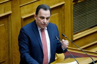 Σχέδιο «έκτακτης ανάγκης» για ενίσχυση αποθεμάτων σε κρίσιμα τρόφιμα