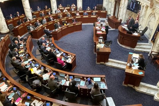 Και το Άινταχο περιορίζει το δικαίωμα των γυναικών στην άμβλωση