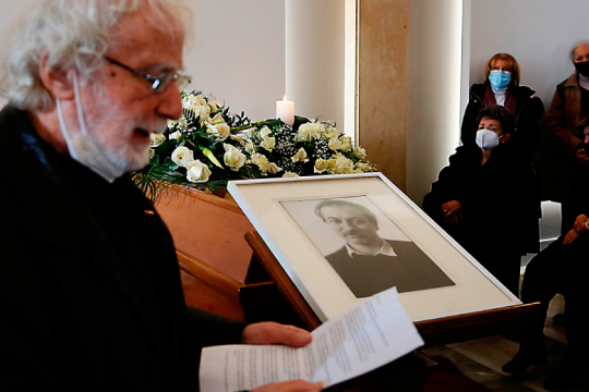 Στο Α’ Νεκροταφείο η πολιτική κηδεία του Χρόνη Μπότσογλου