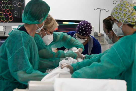 Κρήτη: Νέος θάνατος από κορονοϊό – Στις 176 οι νοσηλείες