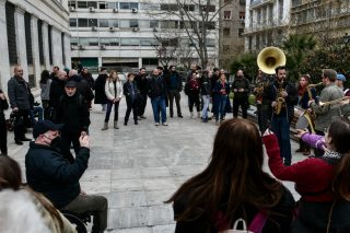 Ο Μπακογιάννης κάνει έξωση στο «Εμπρός»