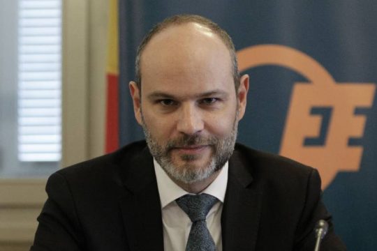Γραφείο Προϋπολογισμού: Όχι σε οριζόντια μέτρα για τα καύσιμα, ναι σε στοχευμένα για ευάλωτους