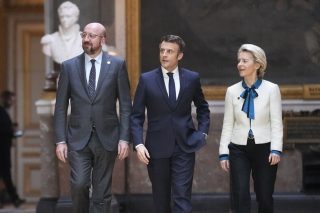 Ο Πούτιν τους ενώνει, η ακρίβεια τους χωρίζει