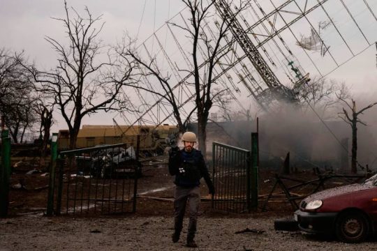 Μάχες στη Μαριούπολη – Στάσιμες οι διαπραγματεύσεις