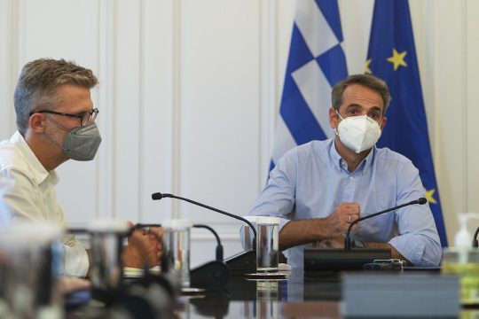 Ρίχνουν στην Ε.Ε. το «μπαλάκι» για την ακρίβεια