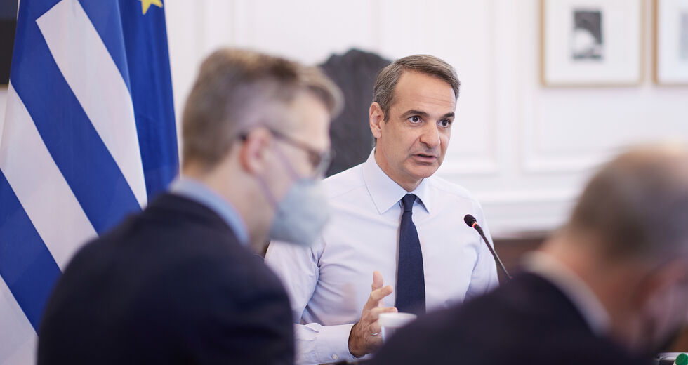 Πυρά Κουτσούμπα και Βαρουφάκη για τα ελλιπή μέτρα κατά της ακρίβειας