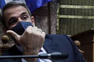 Εδώ σε θέλω κάβουρα!