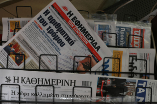 Της νύχτας τα καμώματα για τον έλεγχο του Τύπου