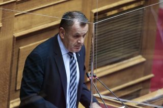 Παναγιωτόπουλος: Ούτε η Ε.Ε θα στείλει αεροπλάνα στην Ουκρανία