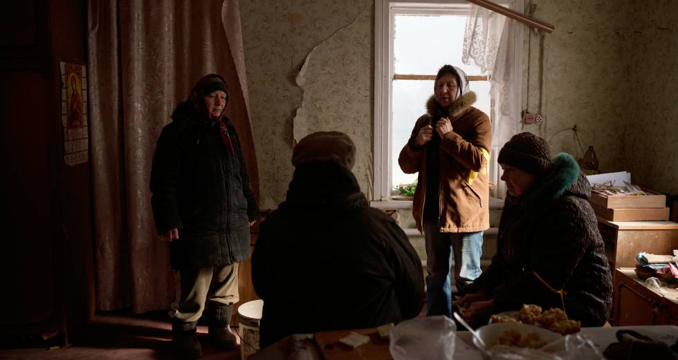 «Στραγγαλισμός» της Μαριούπολης, άλλη μια νύχτα τρόμου στην Ουκρανία