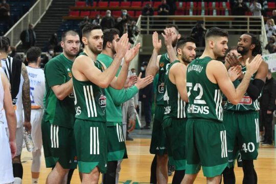Έσπασε την κατάρα…