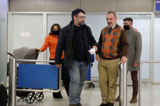 Τέλος στην περιπέτεια του Έλληνα πρόξενου – Οι πρώτες δηλώσεις για Μαριούπολη [βίντεο]