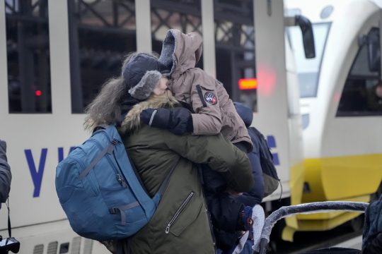 Μεταξύ Σκύλλας και Χάρυβδης οι εγκλωβισμένοι άμαχοι