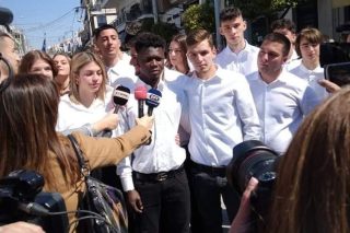 Διακρίσεις;