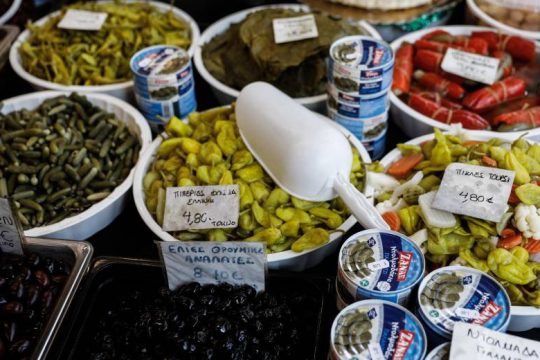 Ποια καταστήματα θα είναι ανοιχτά και την Καθαρά Δευτέρα
