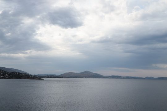 Στην Κομισιόν τα απόβλητα βυθοκόρησης του ΟΛΠ που πέφτουν στο Σαρωνικό