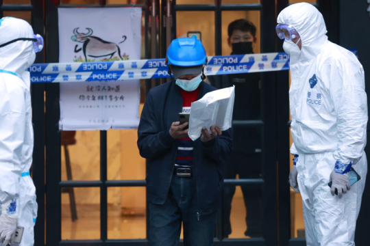 Lockdown σε δύο δόσεις στη Σανγκάη για να περιοριστεί η Όμικρον