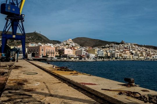 «Έργο ΣΥΡΙΖΑ το Νεώριο Σύρου – Επικοινωνιακή εκμετάλλευση από Μητσοτάκη»