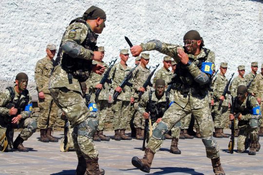 «Τάγμα Αζόφ»: Του Αδόλφου τα παιδιά βγήκαν παγανιά
