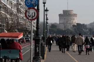 Στη Θεσσαλονίκη θεριεύει ο κορονοϊός