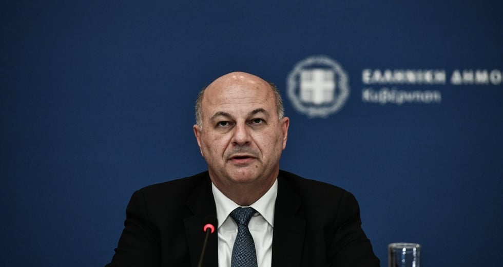 Δεύτερη φύση του Κ. Τσιάρα, οι απευθείας αναθέσεις