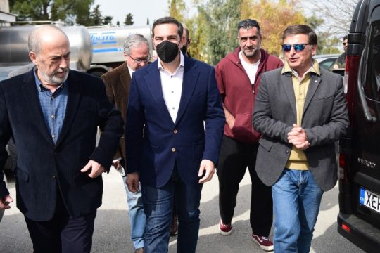 Αλ. Τσίπρας: «Αν δεν αλλάξουμε, θα βουλιάξουμε»