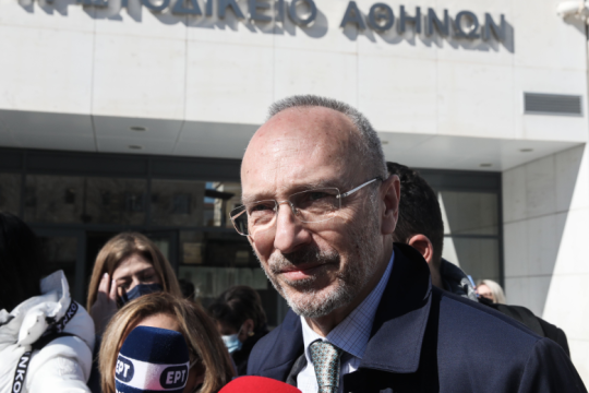 Στα ύψη η ένταση στη δίκη Λιγνάδη – Αποχώρησε προσωρινά δικηγόρος θύματος