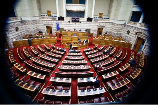 ΟΠΕΚΕΠΕ: ΠΑΣΟΚ, ΣΥΡΙΖΑ, ΚΚΕ «πυροβολούν» το Μαξίμου μετά το «όχι» σε προανακριτική για Λιβανό - Αραμπατζή