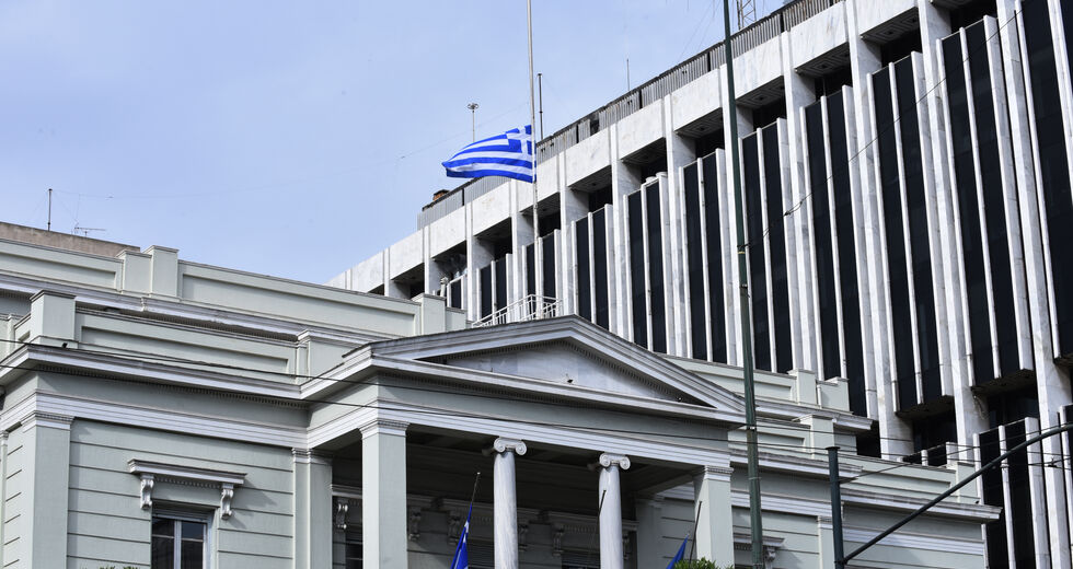 Στην Αθήνα το απόγευμα της Κυριακής ο Έλληνας πρόξενος της Μαριούπολης