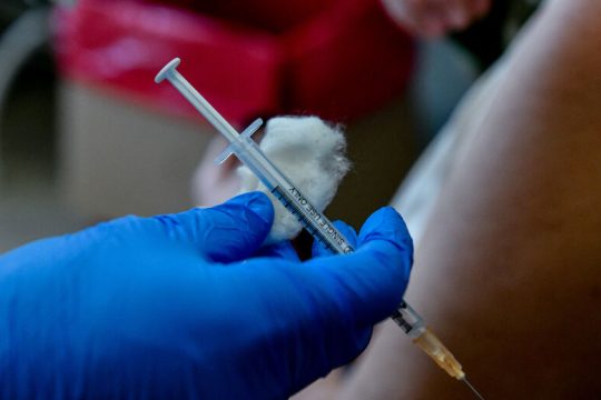 Ρινικό σπρέι αντί εμβολίου κατά του κορονοϊού