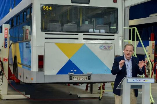 «Αγκάθια» στον διαγωνισμό των λεωφορείων