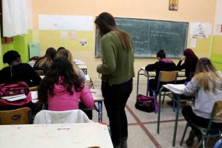 Με τροπολογία καταργείται η κυριακάτικη αργία, επιβάλλεται η …«εθελοντική» εργασία!