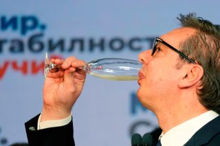 Νέα πενταετής θητεία για τον Βούτσιτς