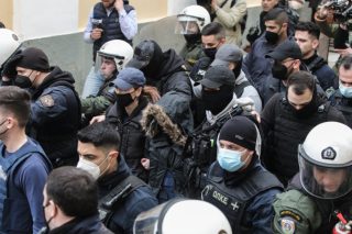Ειδεχθή εγκλήματα…