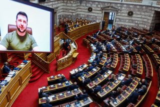 Τρία ναι, δύο όχι στον Ζελένσκι