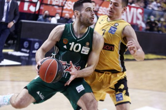 Ντέρμπι σε Αθήνα και Θεσσαλονίκη για το Final 8 του μπάσκετ