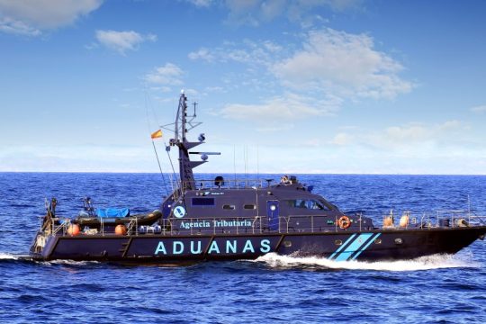 Κατασχέθηκαν 3 τόνοι κοκαΐνης ανοιχτά του αρχιπελάγους των Καναρίων