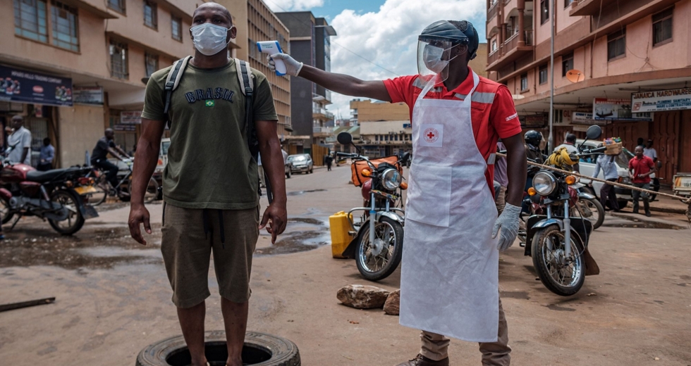 Η αύξηση των κρουσμάτων δείχνει 5ο κύμα στη Νότια Αφρική
