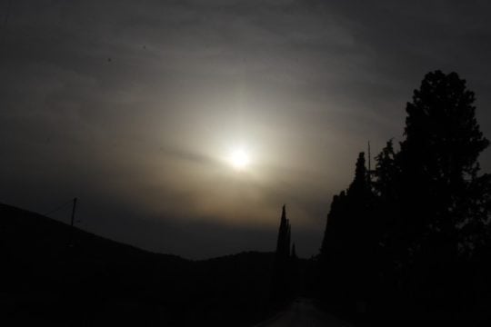 Μια ολόκληρη χώρα σκεπασμένη από σκόνη